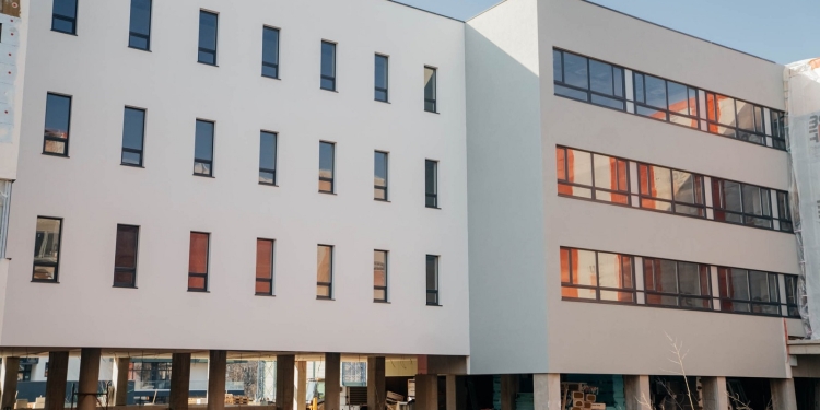 Lucrări și în zilele reci, la Campusul Lenau din Timișoara FOTO