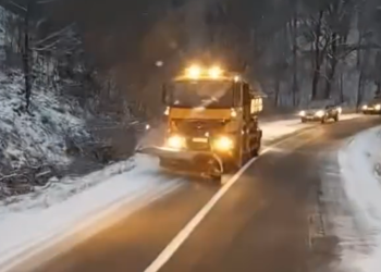 Ninge ca-n povești în unele zone din vestul țării! Drumarii sunt la datorie