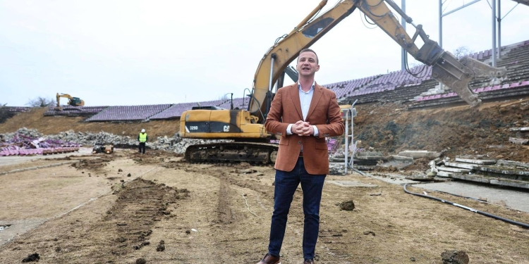 Alfred Simonis: Utilajele și-au intrat în drepturi pe stadionul „Dan Păltinișanu” FOTO