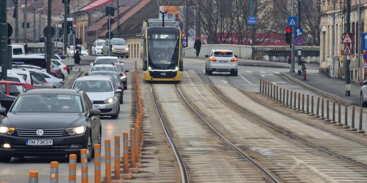Benzile dedicate, o soluție pentru reducerea întârzierilor din transportul public din Timișoara