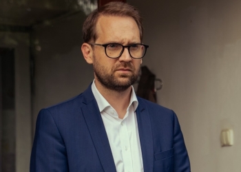 Dominic Fritz: „Țeparii să plătească”! Firma care reabilitează Cinema Dacia ar putea plăti penalități de 11,6 milioane de lei