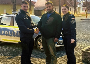 Polițiștii din județul Timiș au returnat un portofel pierdut
