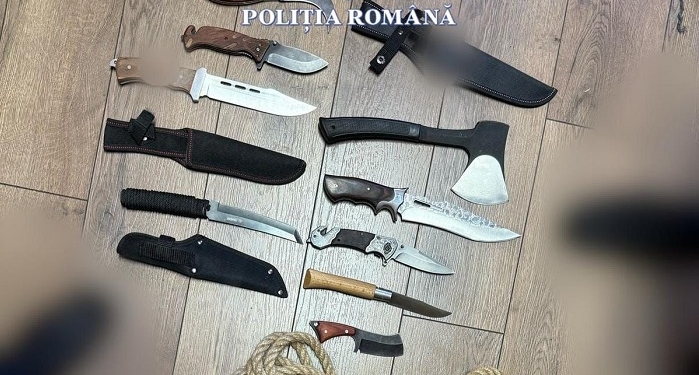 Cuțite, un topor și un colac de funie, găsite în camera unui student cazat într-un cămin din Timișoara