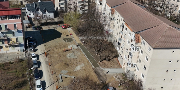 Spații dintre blocuri din zona Lipovei, puse la punct de Primăria Timișoara