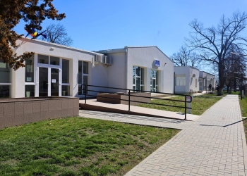 Zeci de tineri și copii cu nevoie speciale găsesc alinare la Lugoj! A fost extins Centrul de Recuperare pentru Copiii cu Dizabilități Lugoj