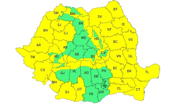 Ploi, vânt și temperaturi scăzute în vestul țării. Meteorologii au emis un cod galben