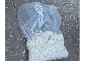 Cinci kilograme de droguri, descoperite în urma unor percheziții în Timiș