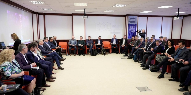 Întâlnire istorică la Timișoara: toate facultățile de Automatică și Calculatoare își unesc forțele pentru dezvoltarea IT-ului în România