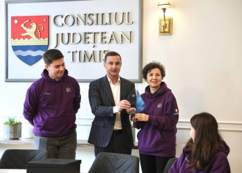 Alfred Simonis, întâlnire cu tinerii din Timișoara care au obținut locul 3 la Campionatul Mondial de Robotică din SUA FOTO