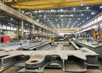 Sute de angajați din vestul țării trimiși în șomaj. Americanii închid fabrica de vagoane din Arad