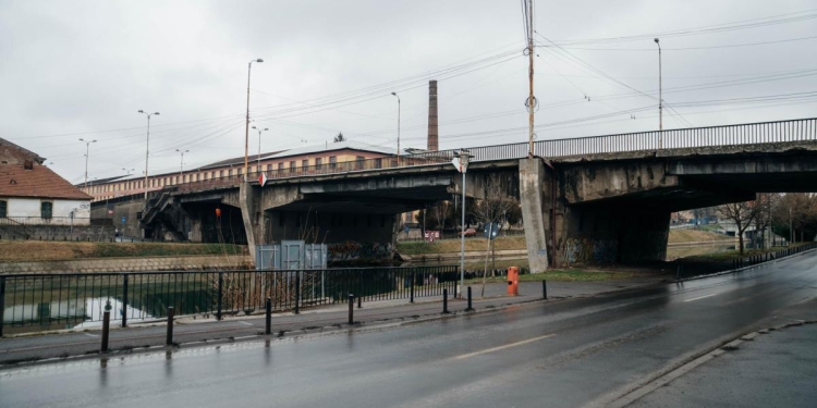 5 oferte pentru reabilitarea podului de la fabrica de țigări din Timișoara