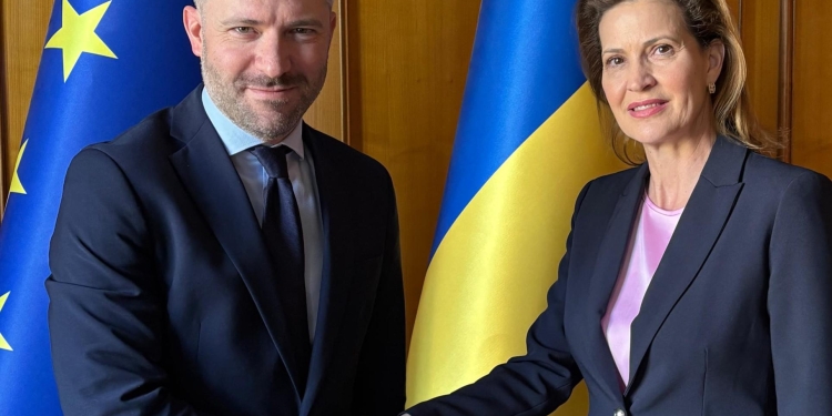 Liliana Oneț se întoarce la Prefectură! A depus jurământul ca subprefect