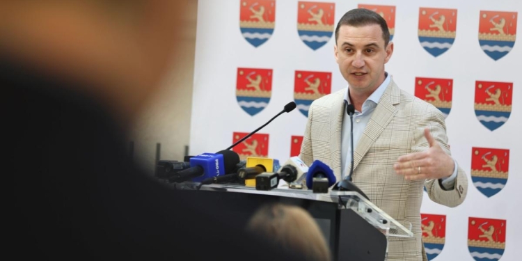 Dispar aproape 800 de posturi din organigrama Consiliului Județean Timiș și instituțiilor subordonate