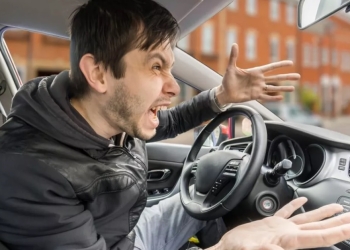 Șofer agresiv în traficul din Timișoara, băgat după gratii