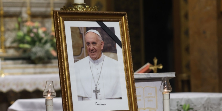 Zi de doliu național și în România, în memoria Sanctității Sale Papa Francisc