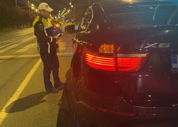 Zeci de șoferi au rămas pietoni în Timișoara! A fost razie a polițiștilor