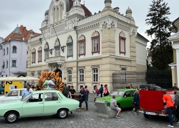Mașini de epocă în centrul Timișoarei! Se pregătește o nouă ediție a Retroparadei Primăverii