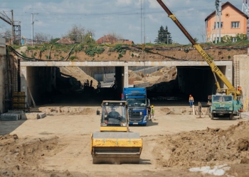 Pasajul Solventul din Timișoara poate fi traversat dintr-o parte în alta, tot pământul a fost scos