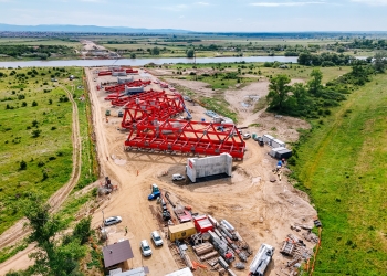 A avansat construcția noului pod feroviar peste Mureș, între Timișoara și Arad FOTO