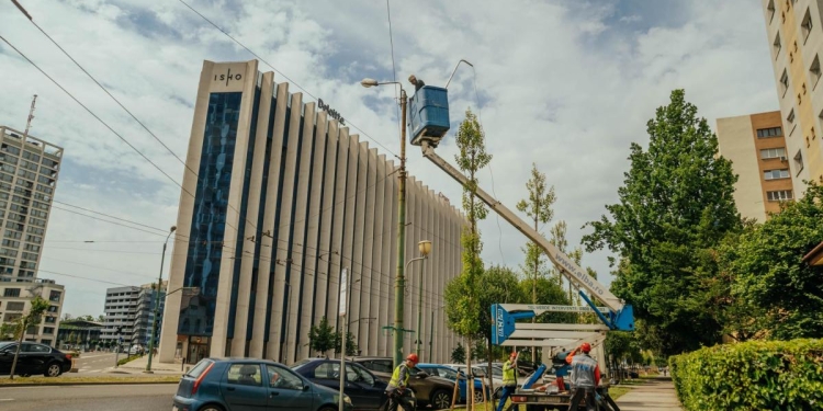 Zeci de străzi din Timișoara cu iluminat public modern