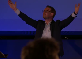 „Oda Bucuriei” pe scena Filarmonicii din Timișoara, dirijor – Dominic Fritz