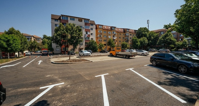 Dominic Fritz: „O nouă parcare gata, pe locul fostelor garaje, în Calea Lipovei” FOTO