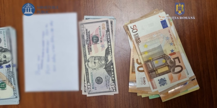 Furt din banii mai multor școli din Timiș! Un administrator financiar și-a însușit două milioane de lei