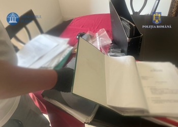 Evaziune fiscală la o firmă din Timiș care realizează activități foto și video! Polițiștii au efectuat două percheziții