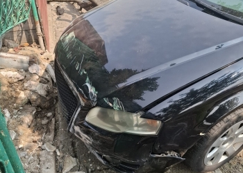 Accident provocat la Timișoara de un șofer de 70 ani: patru mașini avariate și un tânăr rănit