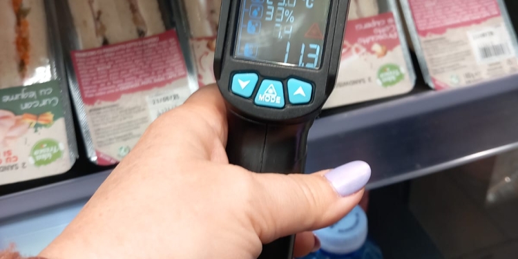 Mii de kg de produse retrase de la vânzare din marile magazine din Timișoara