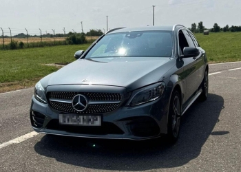 Mașină furată din UK, găsită la o vamă din Timiș, condusă de un italian