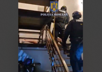 Hoți care au furat 33.000 euro dintr-o casă din Timișoara, prinși de polițiști