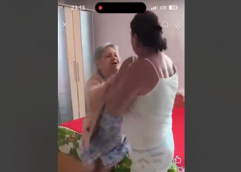 Scandal într-o familie din Jimbolia, între o bătrână și o femeie