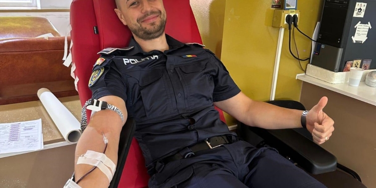 Peste 50 de polițiști din Timișoara au donat sânge FOTO