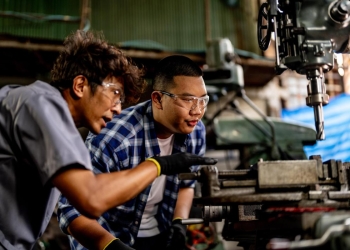 Tot mai mulți muncitori străini în Timiș: peste 10 mii de cetățeni non-UE activi în județ