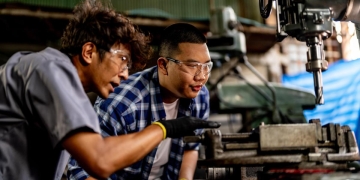 Tot mai mulți muncitori străini în Timiș: peste 10 mii de cetățeni non-UE activi în județ