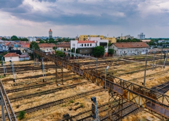 Primăria Timișoara cere amânarea demolării pasarelei pietonale din zona Gării de Nord