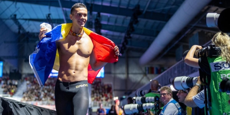 David Popovici, aur și la proba de 100 de metri liber, la Campionatul Mondial de Natație