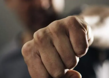 Bătaie la Recaș, după o petrecere! Un bărbat a fost arestat preventiv