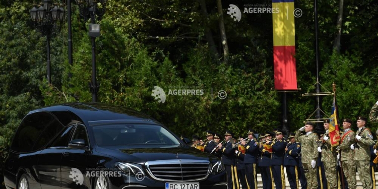 Ion Iliescu a fost înmormântat cu onoruri militare