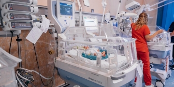 Secția Spitalului de Copii din Timișoara în care sunt tratați bebeluși în stare gravă, modernizată cu bani europeni FOTO