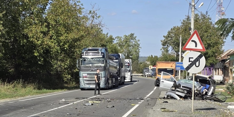 Accident înfiorător pe un drum din Banat! Un bărbat a murit FOTO