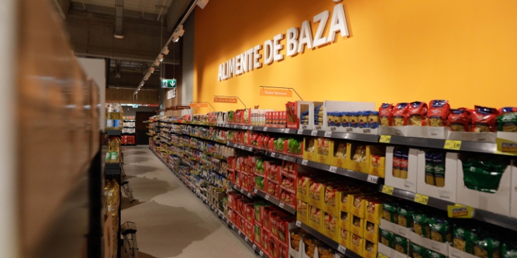 Plafonarea adaosului comercial, prelungită cu încă 6 luni