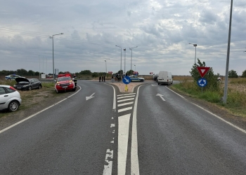 3 persoane rănite într-un accident rutier în Timiș