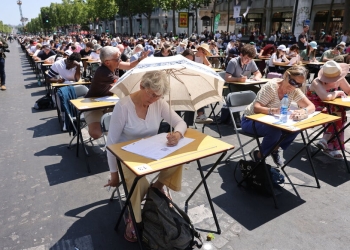 Scris de mână, pe foaie, fără autocorect! Timișoara lansează „Marea Dictare”