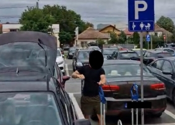 Amenzi drastice și mașini ridicate la Timișoara, pentru parcări pe locuri pentru persoane cu dizabilități sau familii cu copii mici FOTO