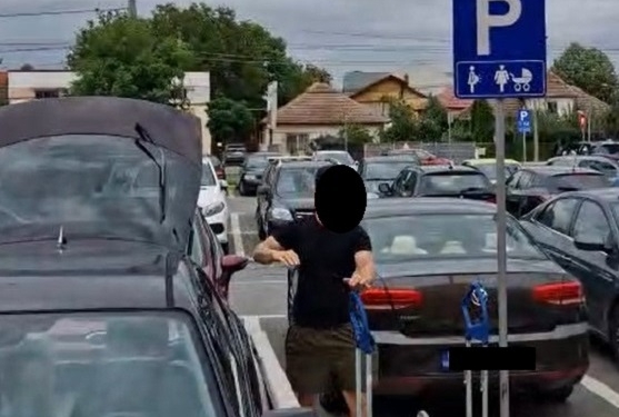 Amenzi drastice și mașini ridicate la Timișoara, pentru parcări pe locuri pentru persoane cu dizabilități sau familii cu copii mici FOTO