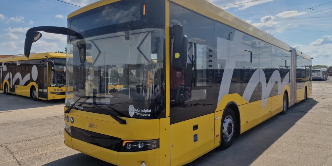Primul troleibuz articulat nou a ajuns la Timișoara! Urmează să fie livrate încă 24
