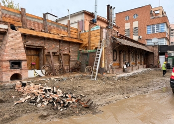 Dominic Fritz: Prin extinderi succesive, un restaurant popular din Complexul Studențesc a înghițit trotuarul