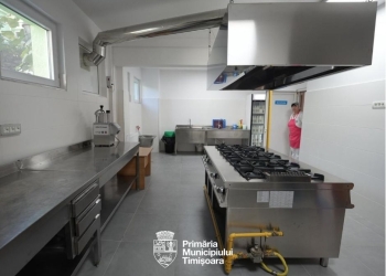 Mese sănătoase în mai multe grădinițe din Timișoara! Primăria a modernizat bucătăriile FOTO